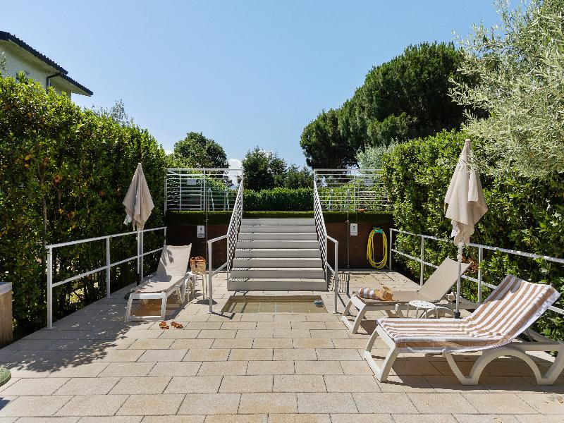 Villa Collina image