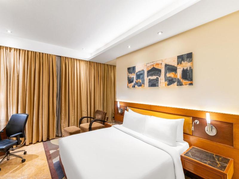 Radisson Blu Hotel, Kaushambi Delhi NCR image