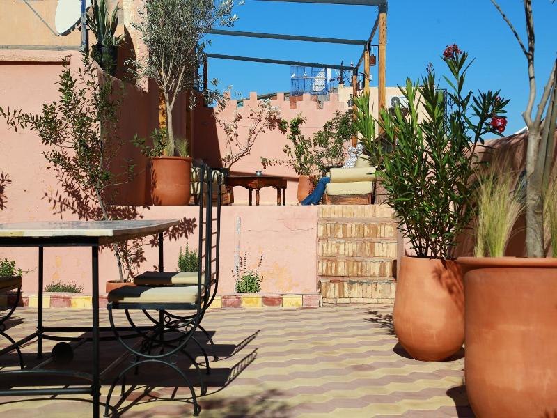 Riad Laila image
