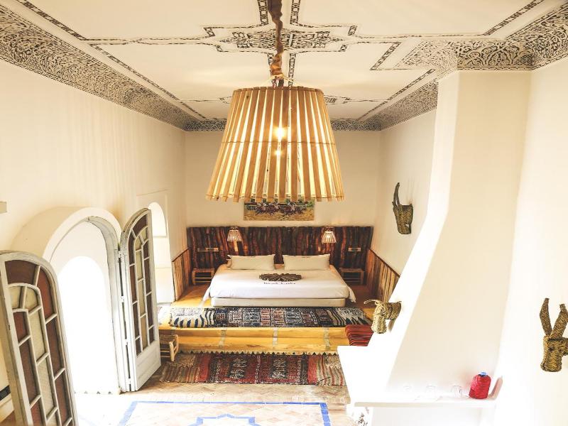 Riad Laila image
