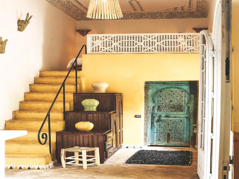 Riad Laila image
