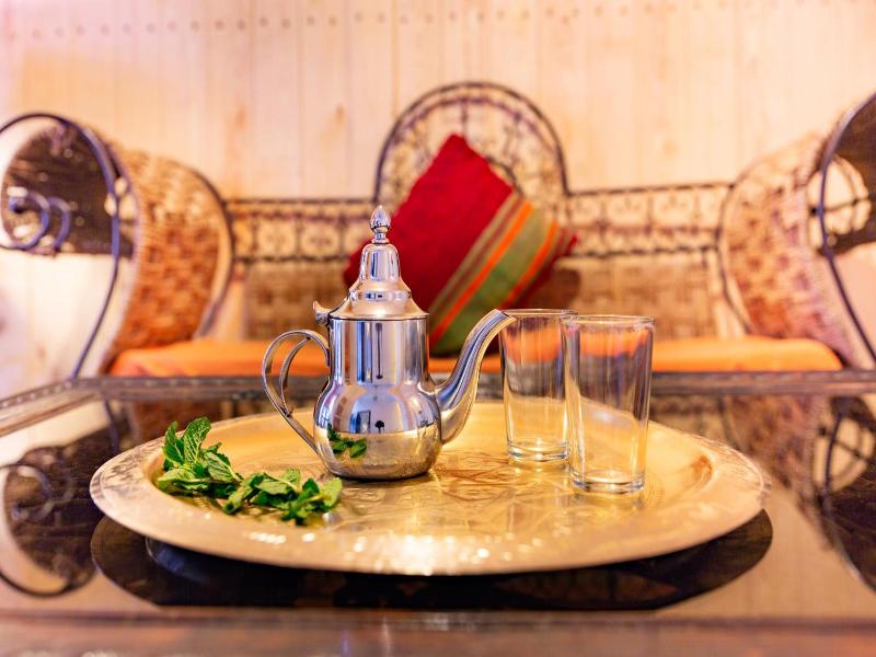Riad Laila image