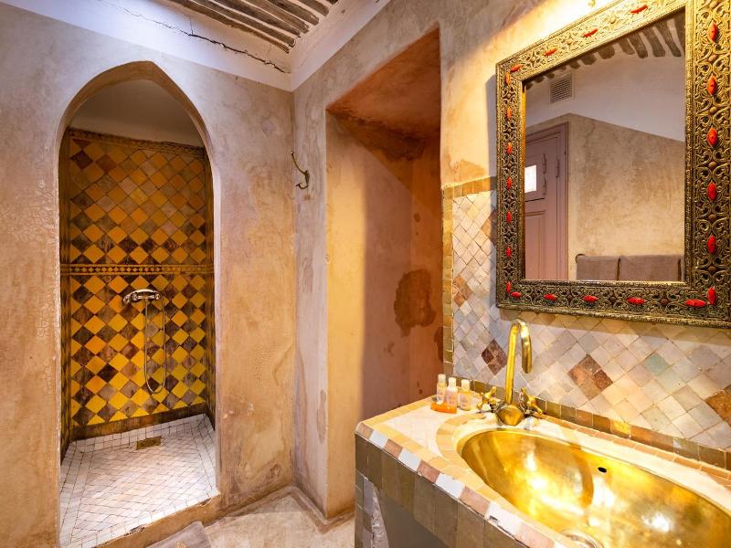 Riad Laila image