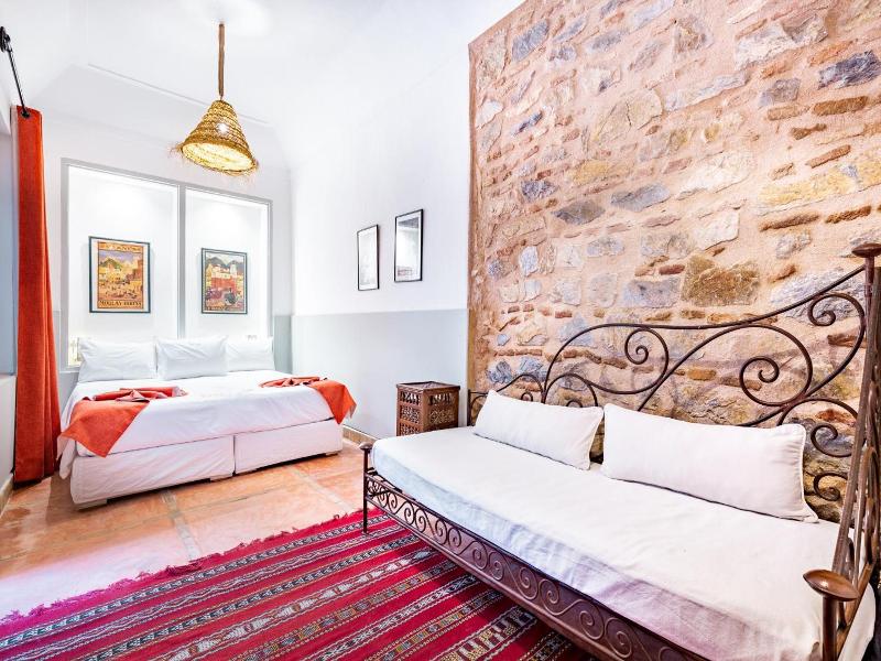 Riad Laila image