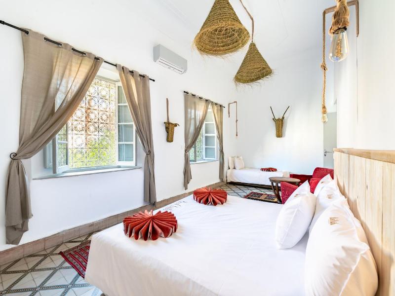 Riad Laila image