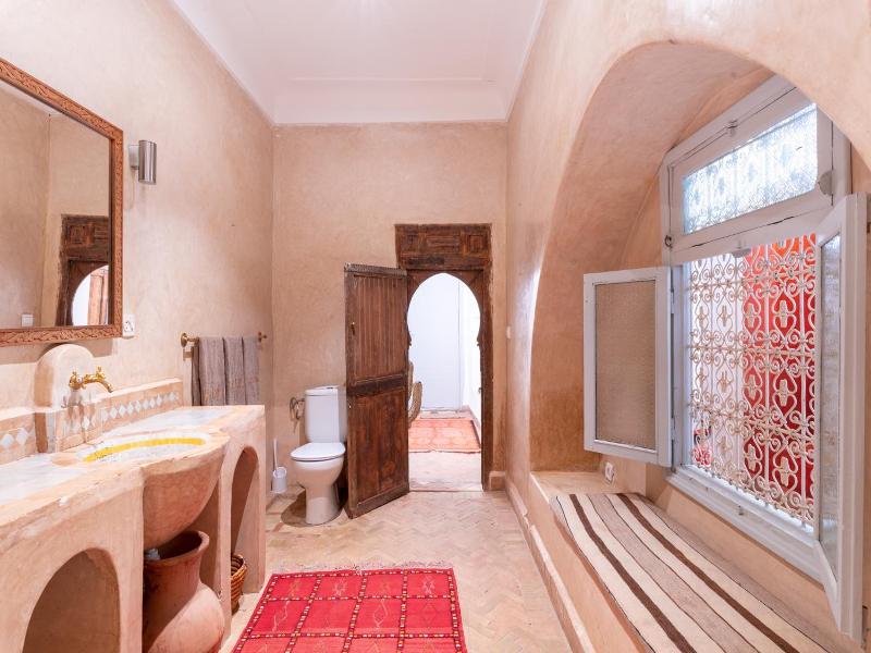 Riad Laila image