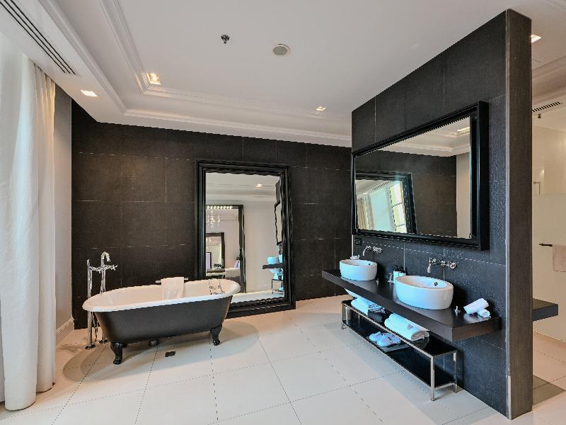 InterContinental Marseille Hotel Dieu image