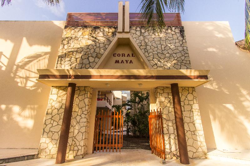 Coral Maya Turquesa Condo Hotel 