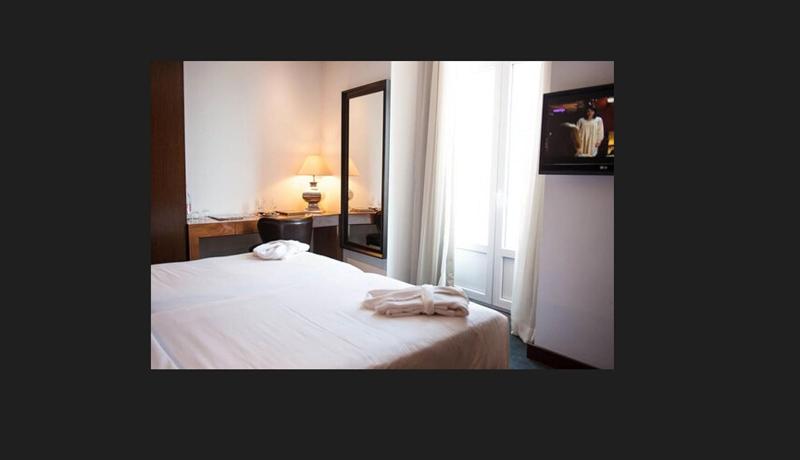 Lisboa Carmo Hotel image