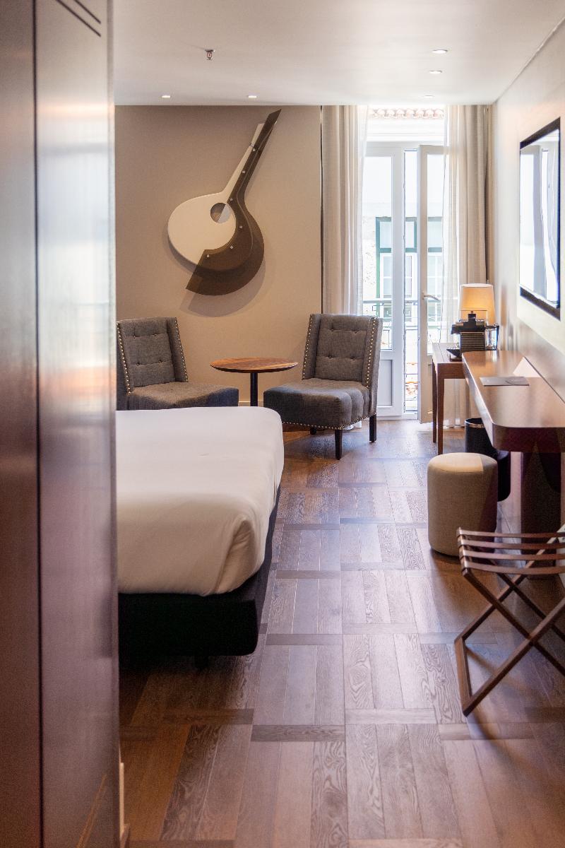 Lisboa Carmo Hotel image