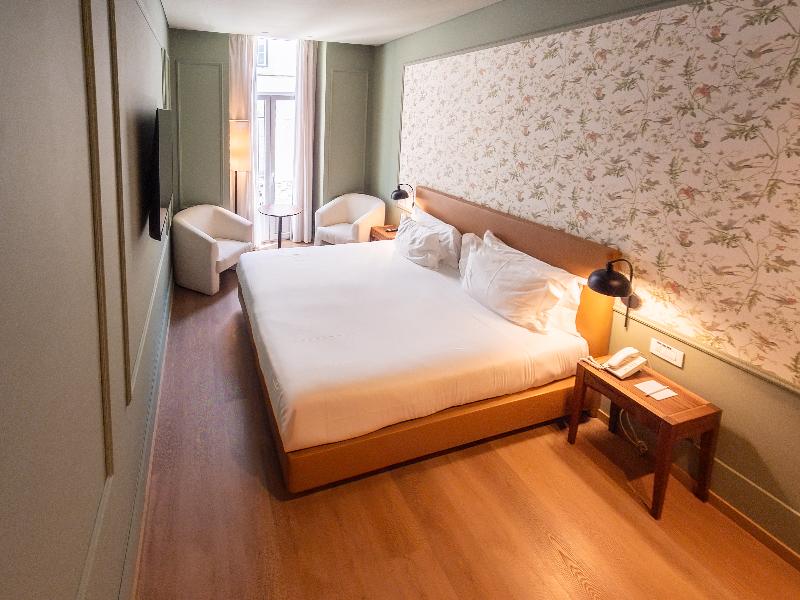 Lisboa Carmo Hotel image