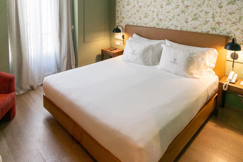 Lisboa Carmo Hotel image