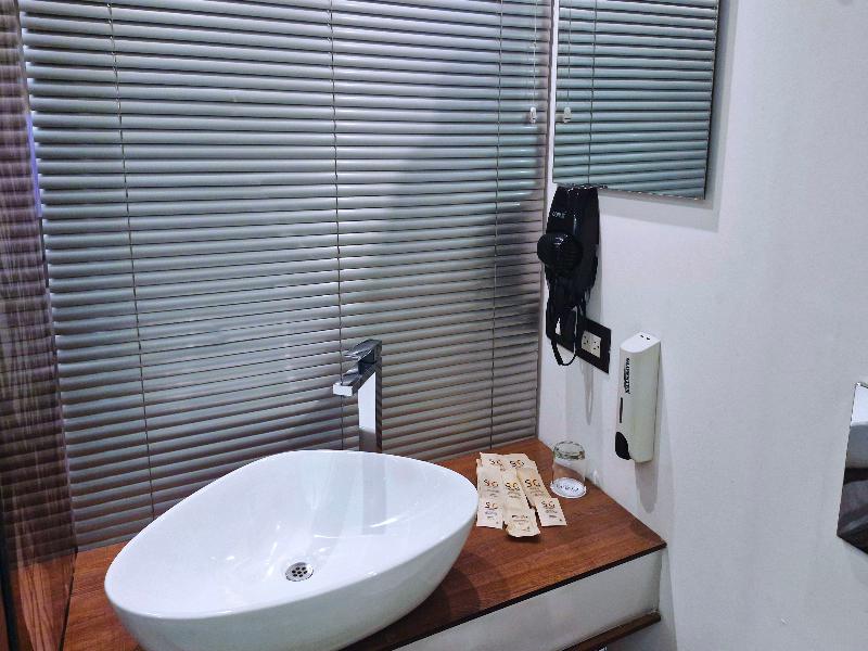 Bogota 100 Design Hotel image