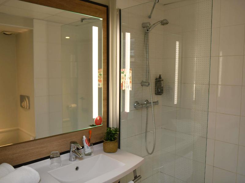 Ibis Chateauroux image