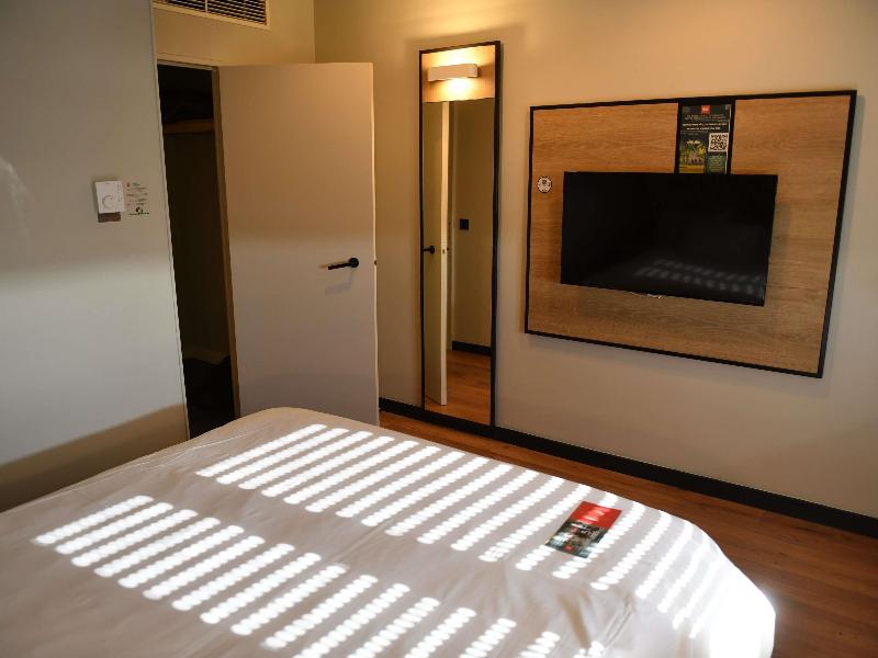 Ibis Chateauroux image