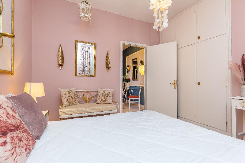 V.A. Boutique Apartments and Suites gallery photo 15