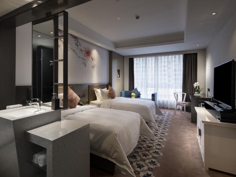 Paco Hotel Tianhe Zhucun Metro Guangzhou image