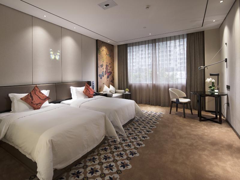 Paco Hotel Tianhe Zhucun Metro Guangzhou image