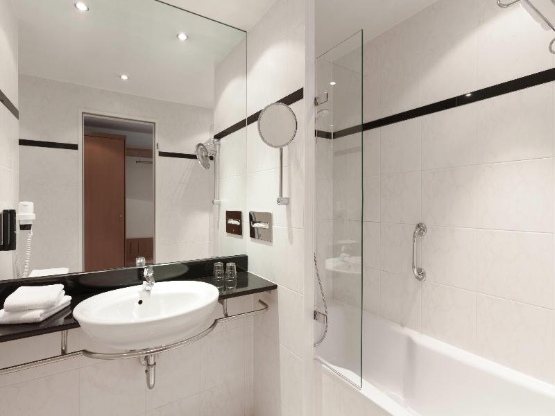 Vienna House By Wyndham Baltic Stralsund image