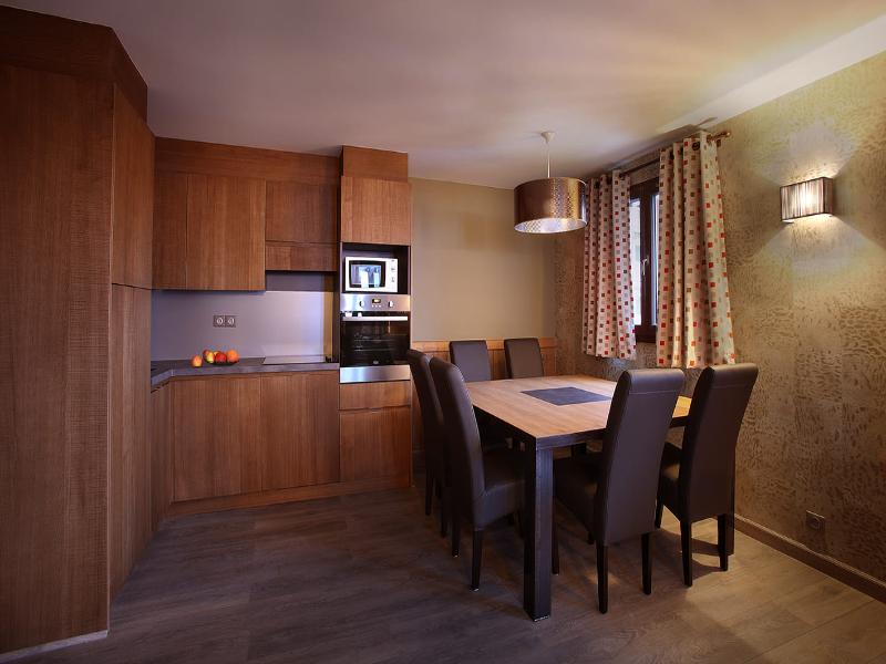 Arolles Residence image