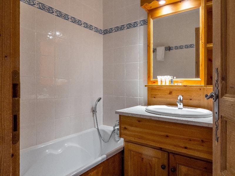 Arolles Residence image