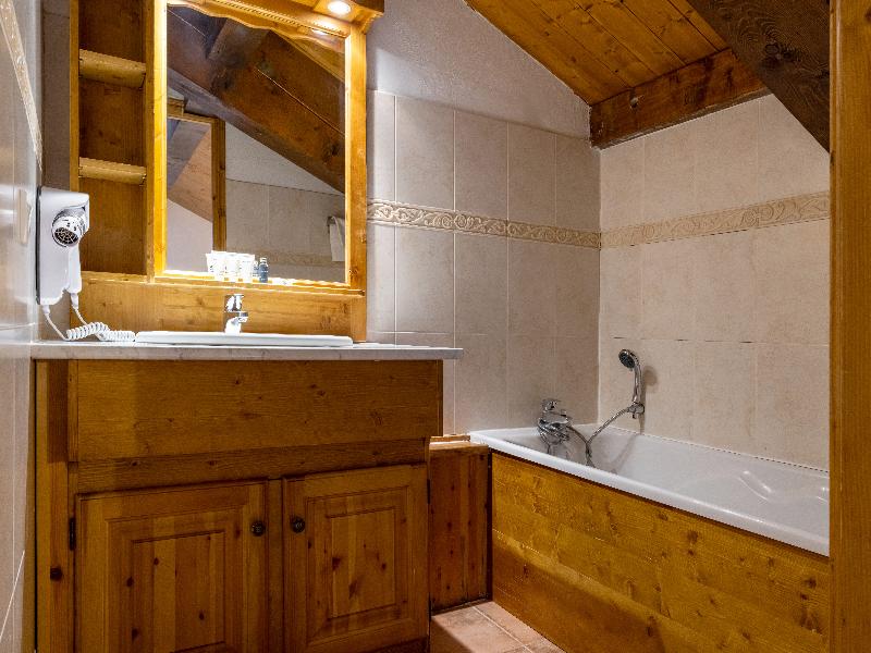 Arolles Residence image