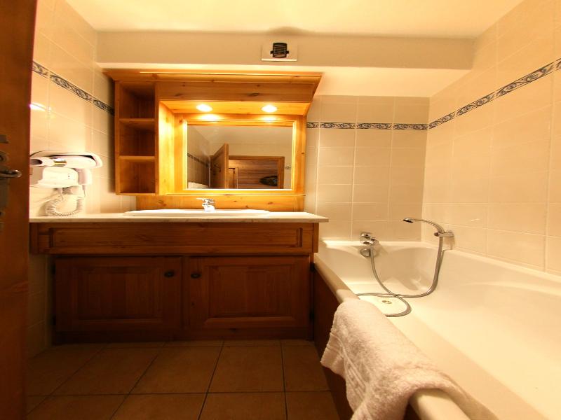 Arolles Residence image