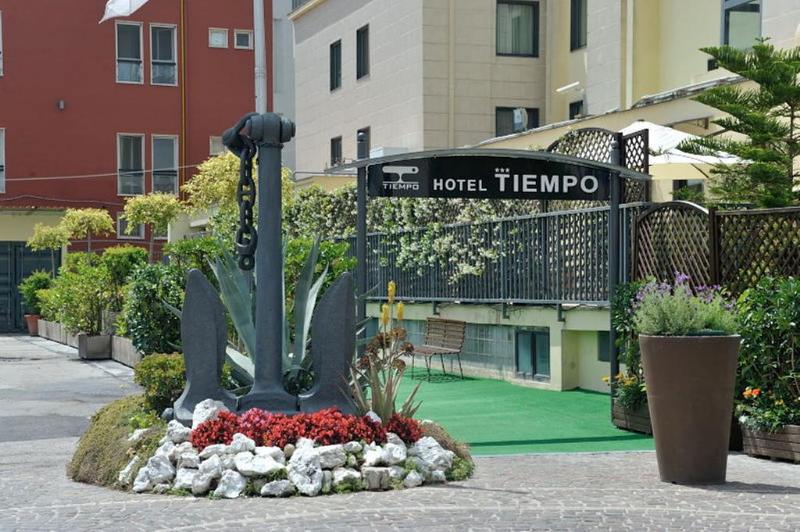 Tiempo Hotel