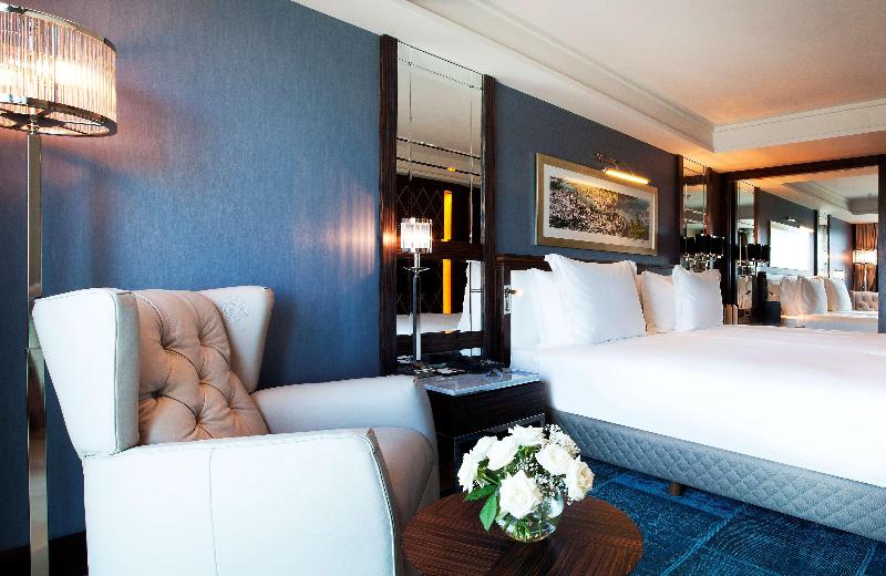 Radisson Blu Hotel Istanbul Pera image