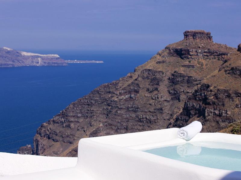 Mirabo Luxury Villa