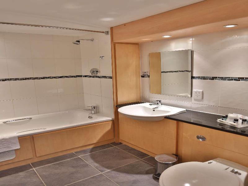 Best Western Plus Ullesthorpe Court Hotel & Golf C image