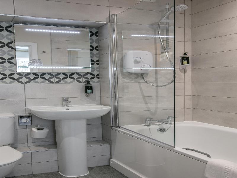 Best Western The Compass Inn image