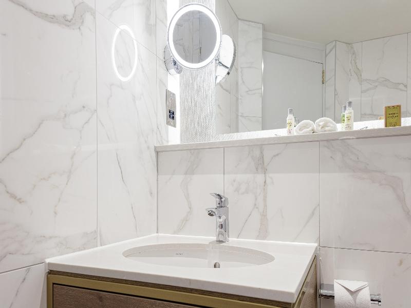 Doubletree By Hilton Stoke On Trent image
