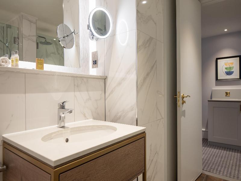 Doubletree By Hilton Stoke On Trent image