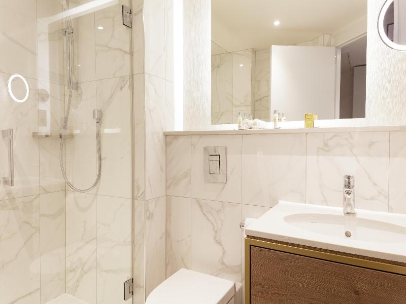 Doubletree By Hilton Stoke On Trent image