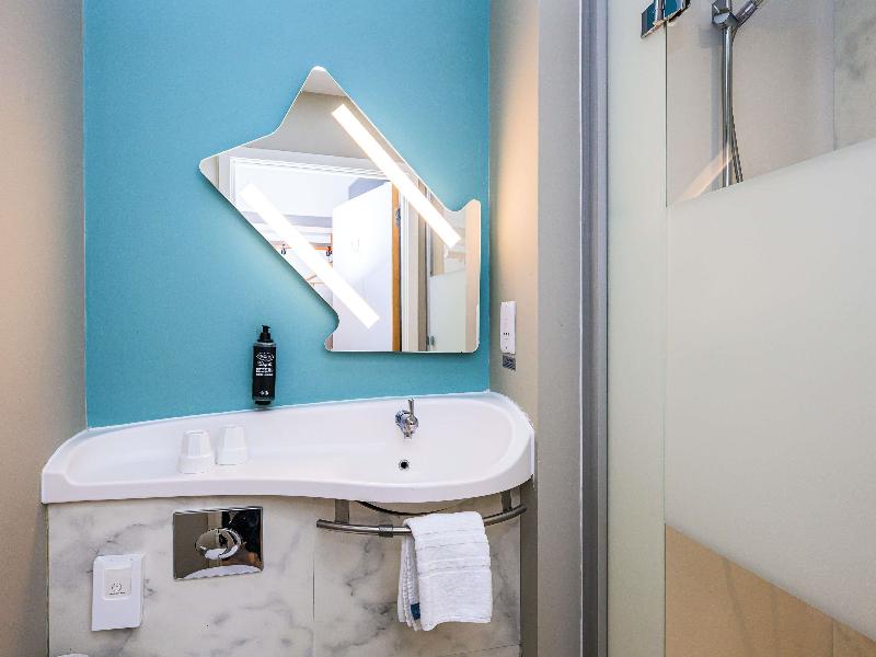 ibis budget London Whitechapel - Brick Lane image