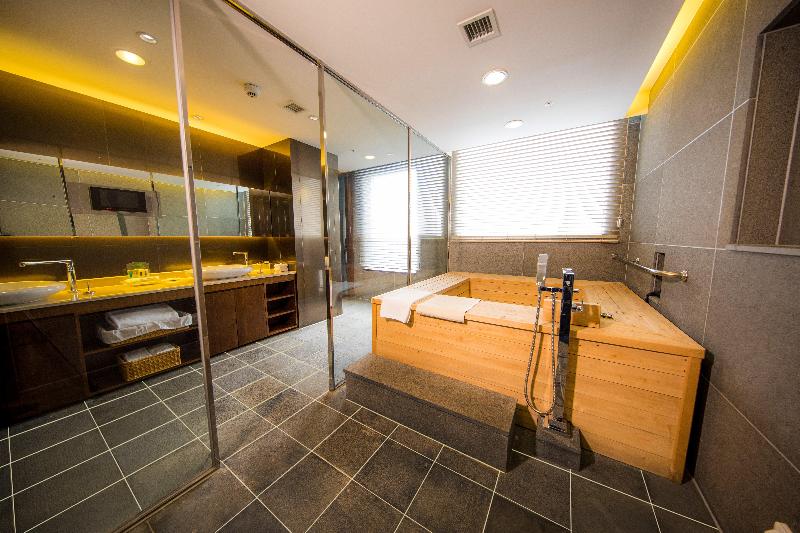 Holiday Inn Gwangju image