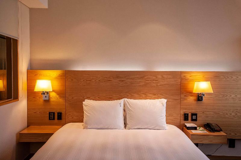Holiday Inn Gwangju image