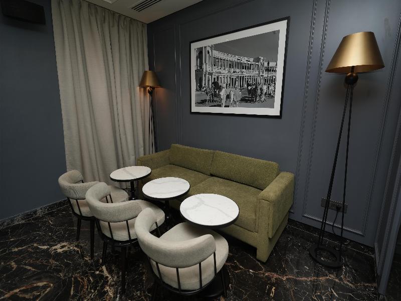 Radisson Blu Marina Hotel Connaught Place image