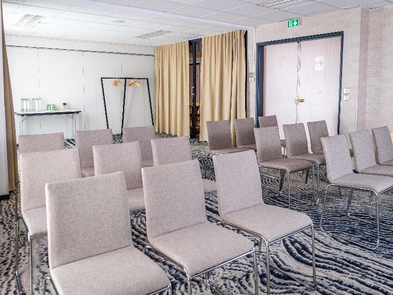 Ibis Styles Tours Centre image