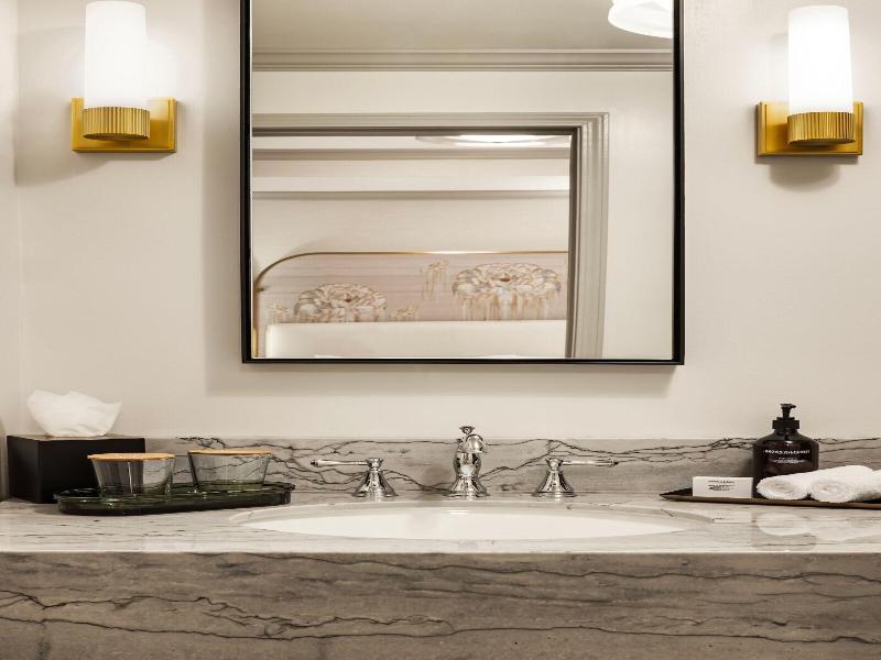 The Talbott Hotel image
