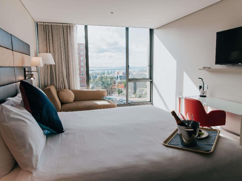 Novotel Newcastle Beach image