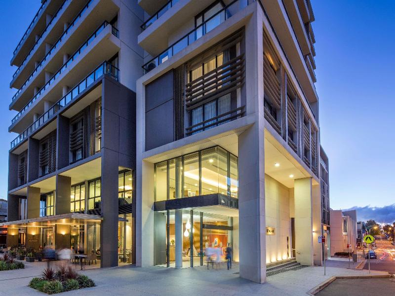 Novotel Newcastle Beach image
