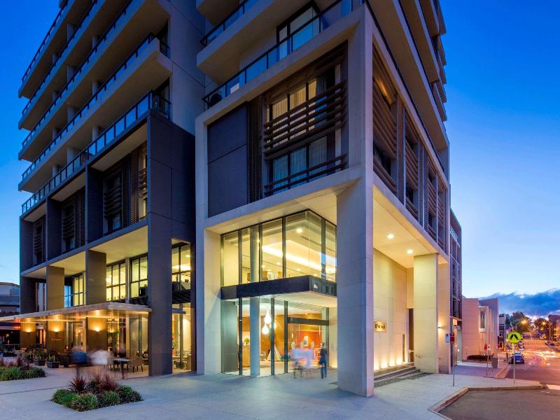 Novotel Newcastle Beach image