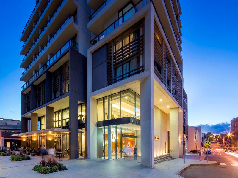 Novotel Newcastle Beach image