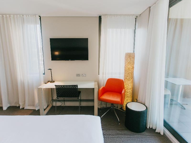 Novotel Newcastle Beach image