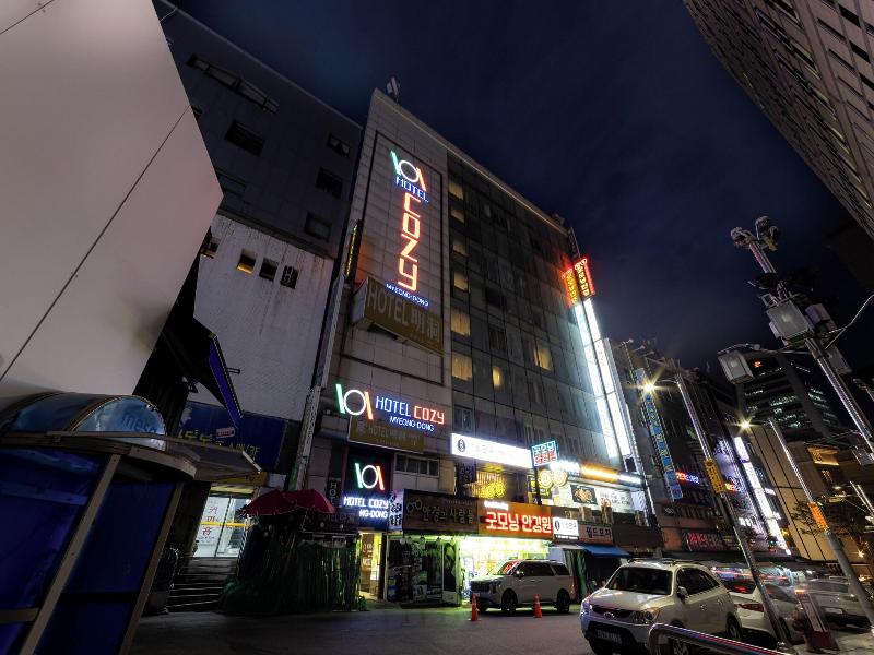 COZY MyeongDong image