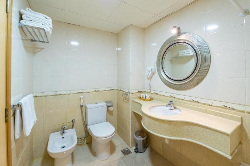 Golden Tulip Sharjah image