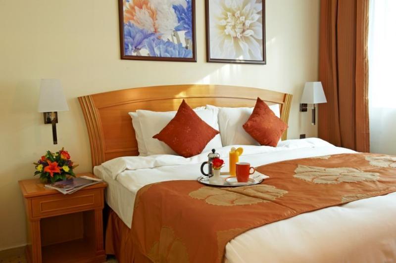Golden Tulip Sharjah image