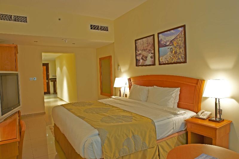 Golden Tulip Sharjah image